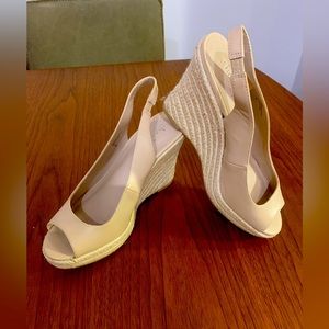 Charles David Beige Peep-Toe Slingback Espadrille Wedges